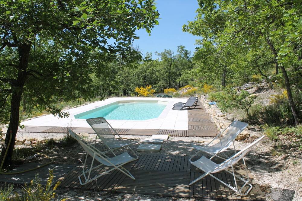 Photo of Outdoor in Saint-Martin-de-Castillon