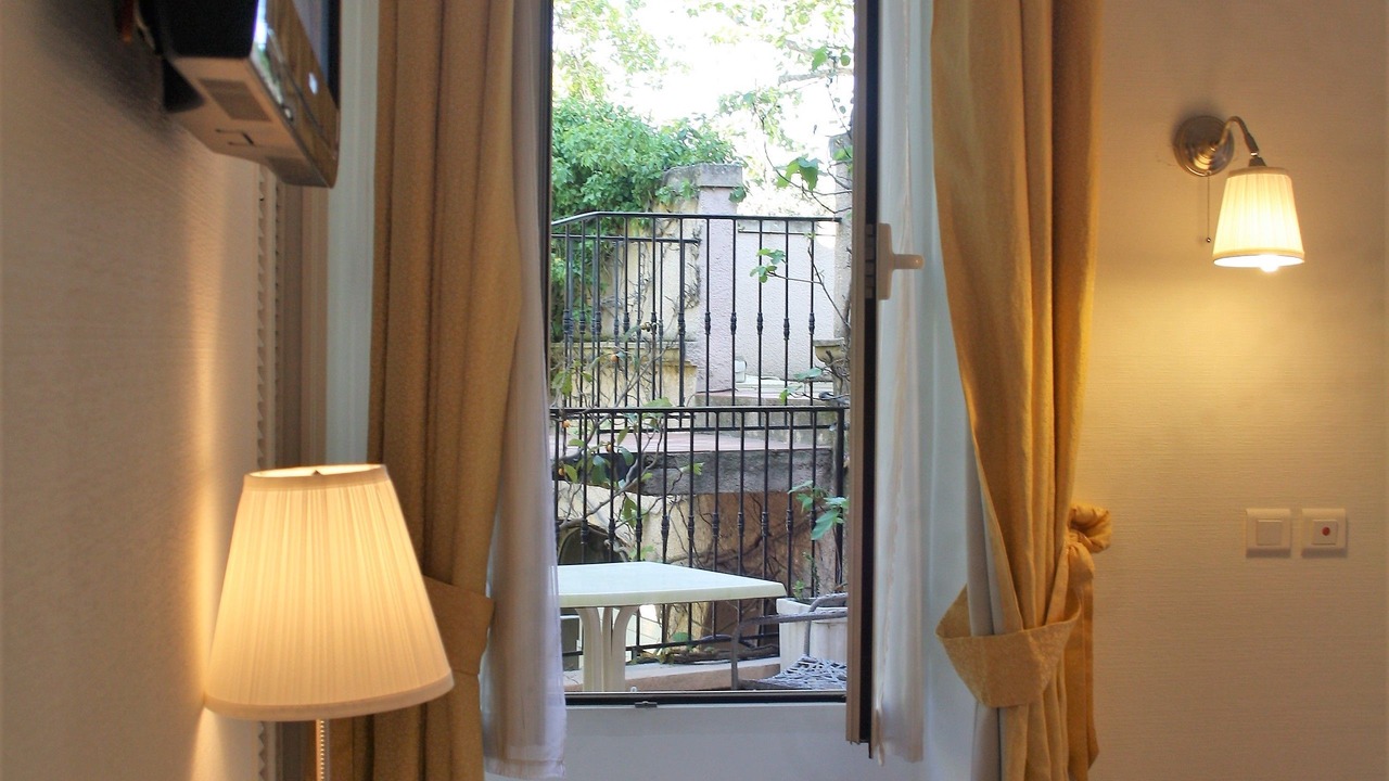 Photo of Bedroom in Salon-de-Provence