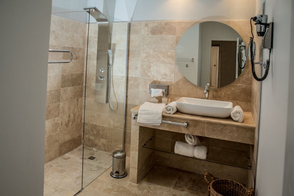 Photo of Bathroom in Salon-de-Provence
