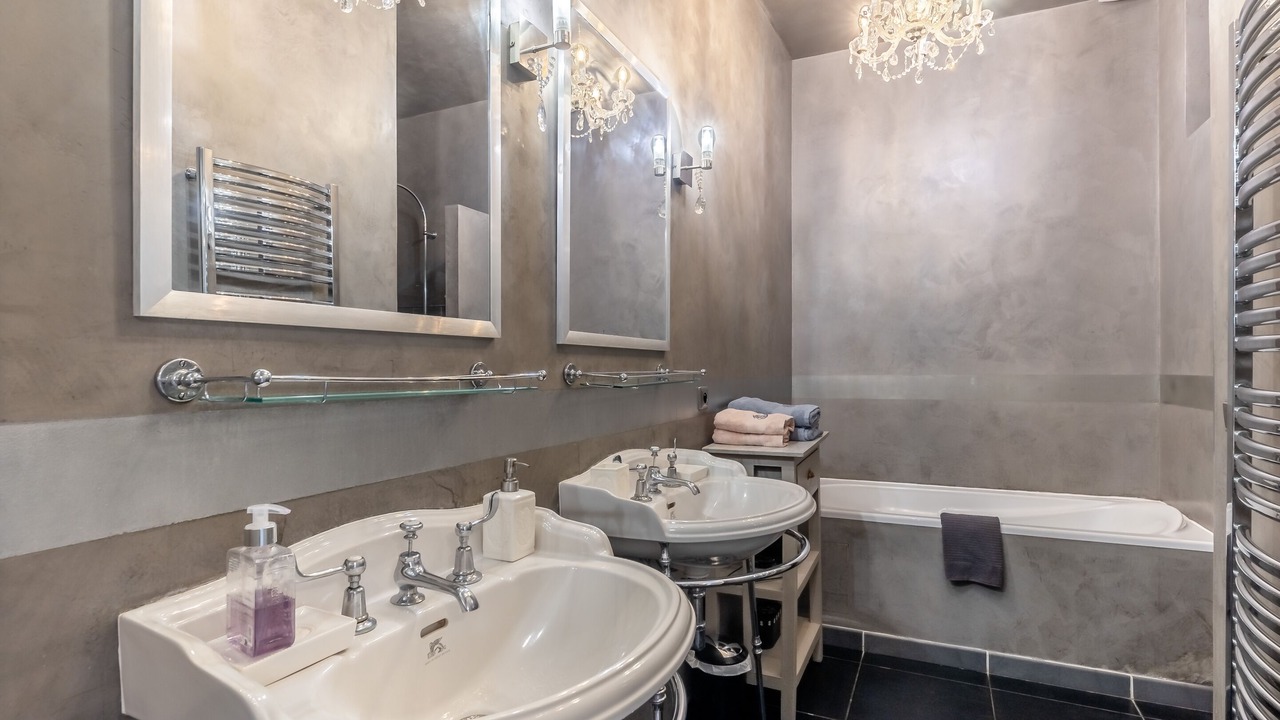 Photo of Bathroom in Avignon