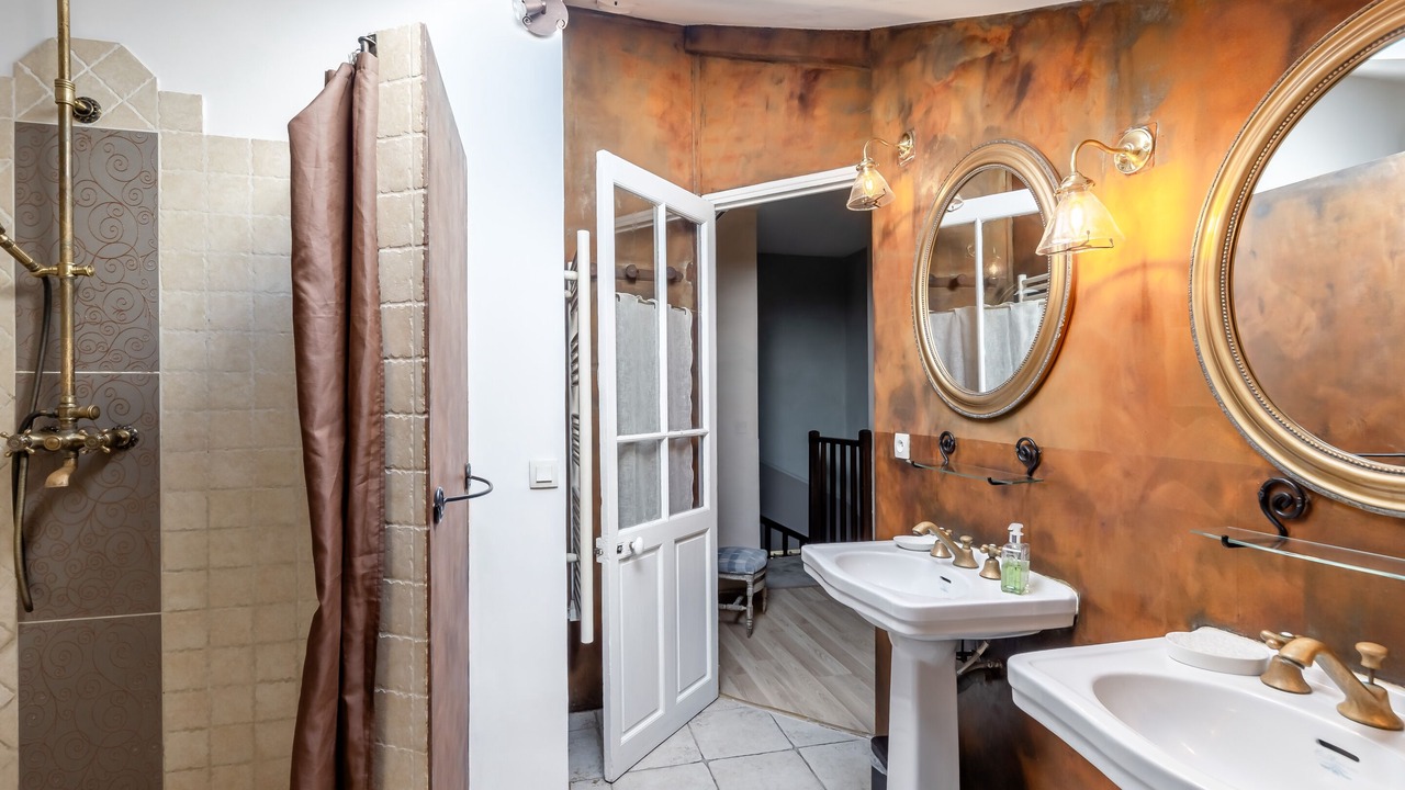 Photo of Bathroom in Avignon