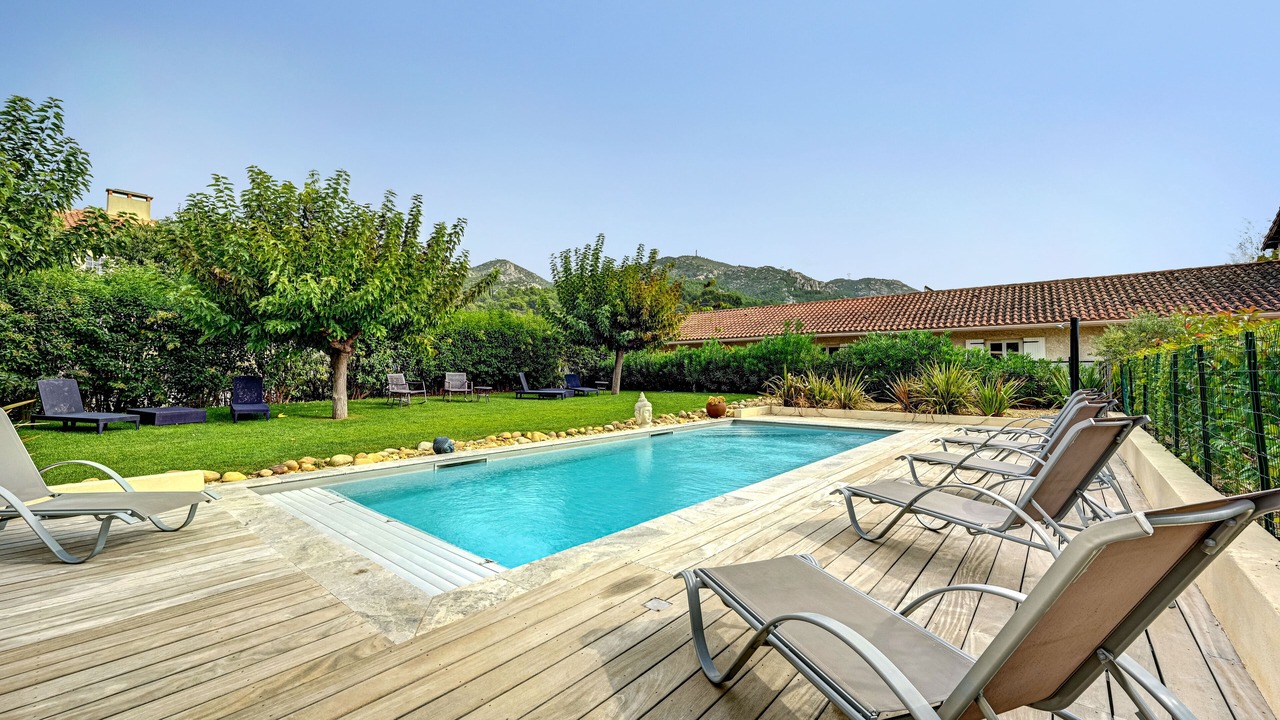 Photo of Outdoor in Gemenos