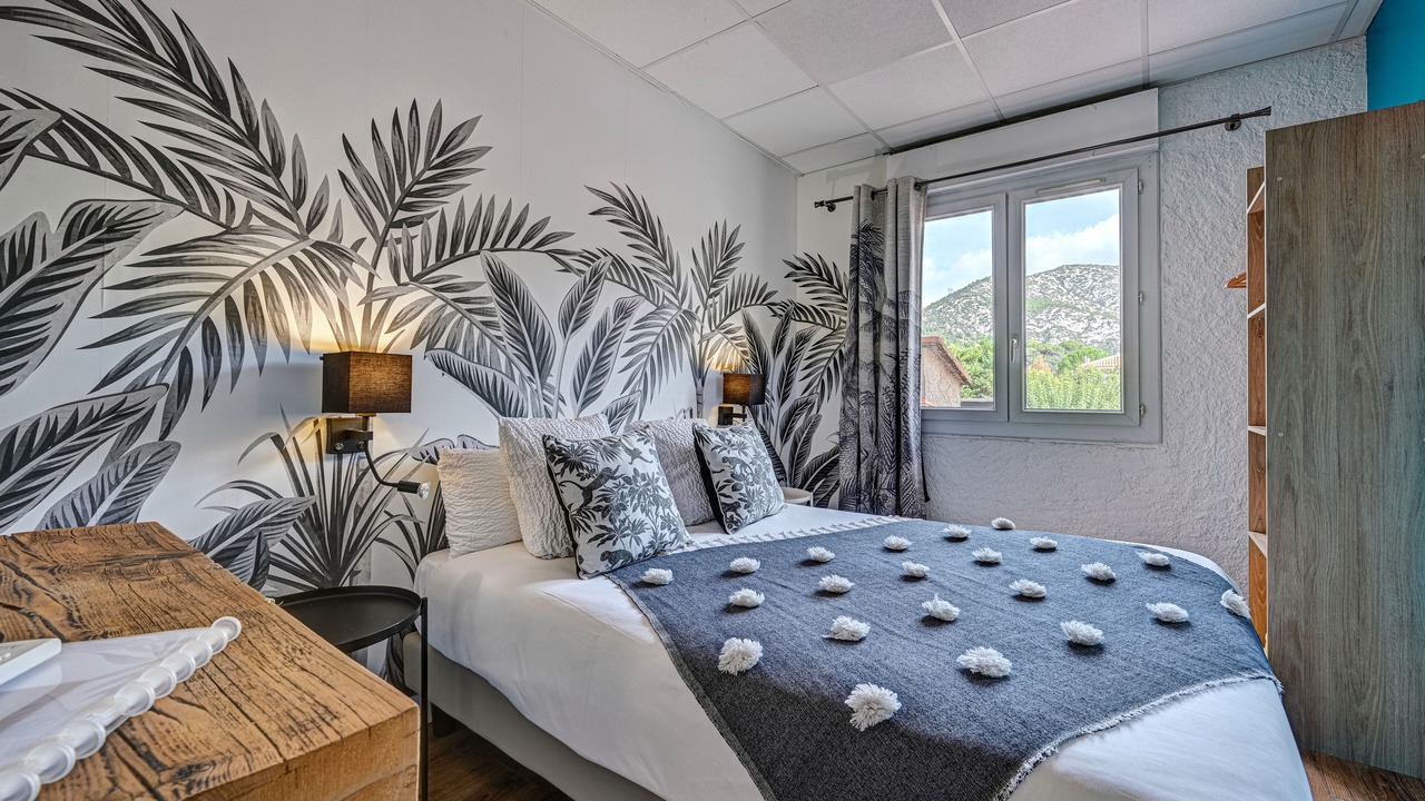Photo of Bedroom in Gemenos