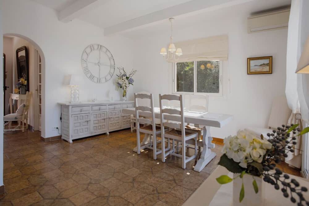 Photo of Bedroom in Rayol-Canadel-sur-Mer