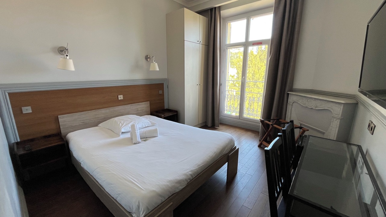 Photo of Bedroom in California - Pezou