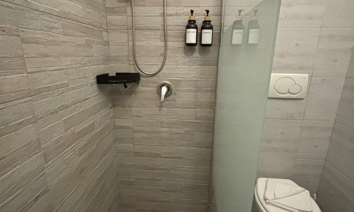 Photo of Bathroom in Esquilino