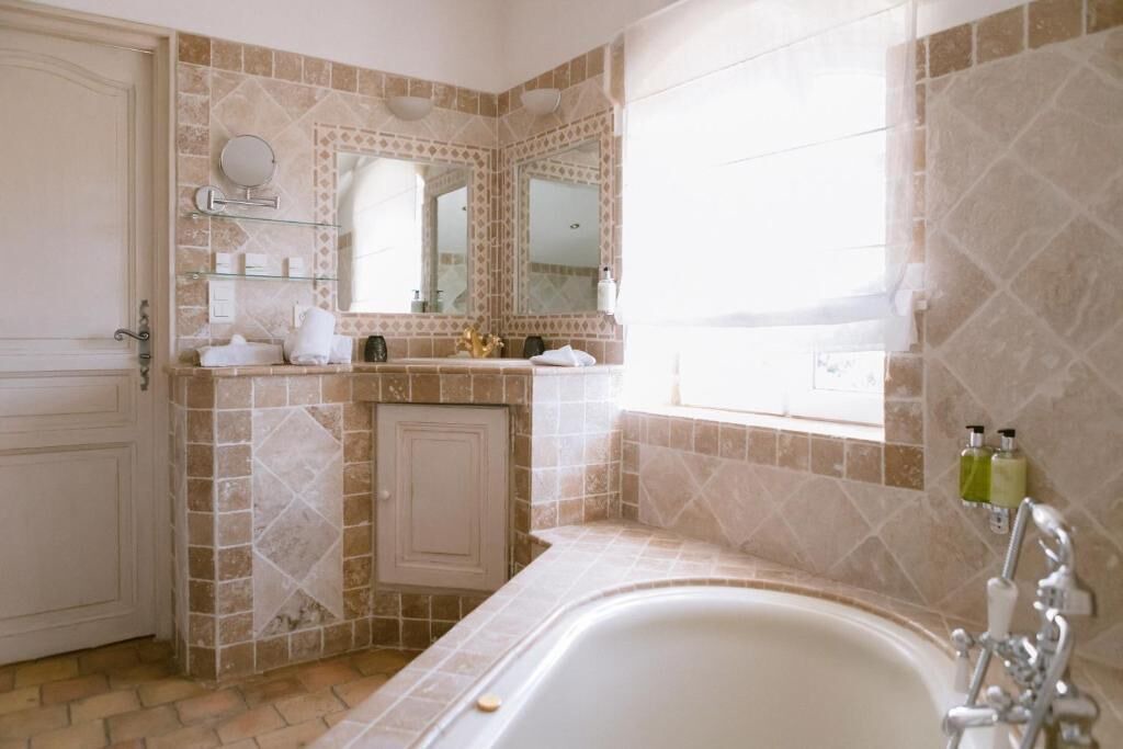 Photo of Bathroom in Orgon