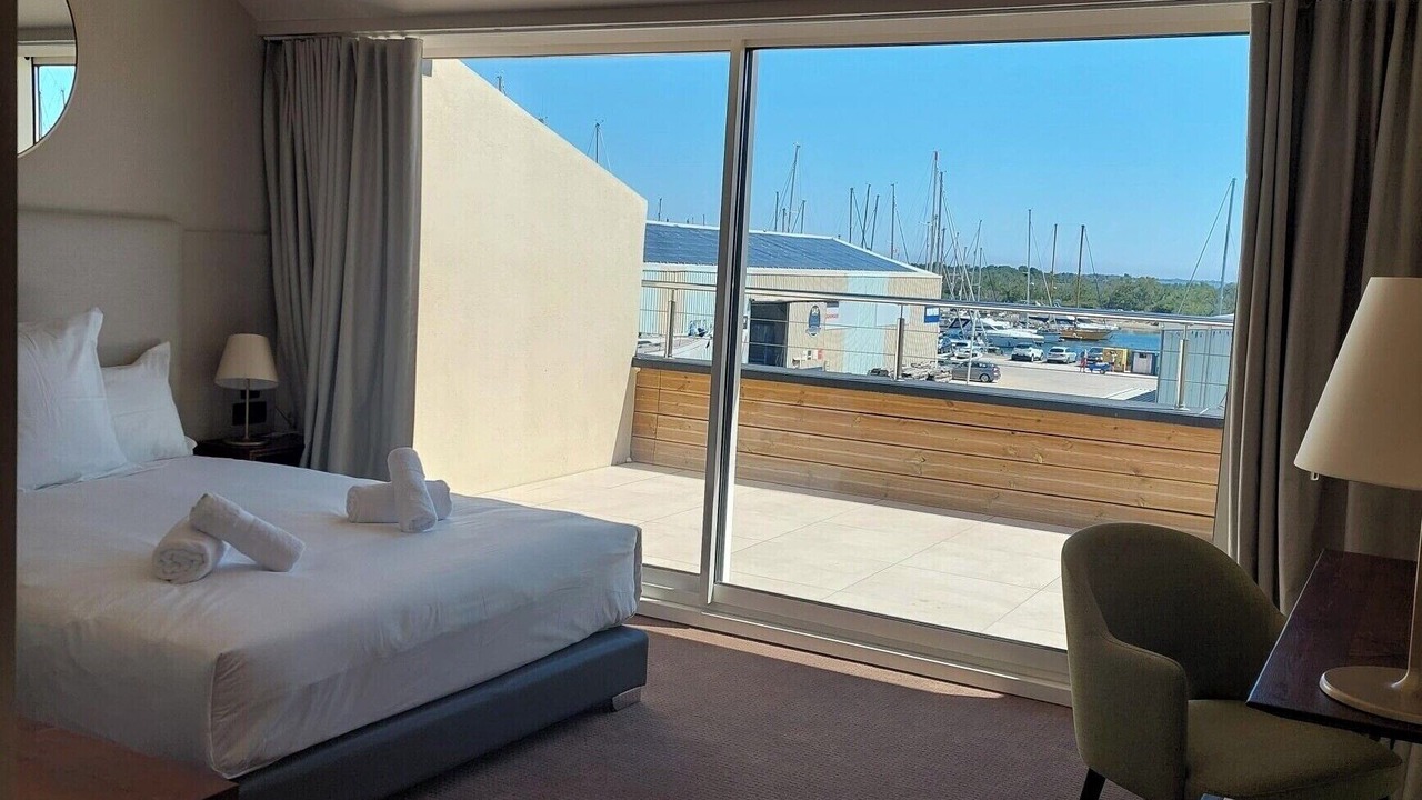 Photo of Bedroom in Port-Saint-Louis-du-Rhone