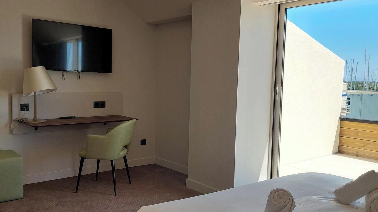 Photo of Bedroom in Port-Saint-Louis-du-Rhone