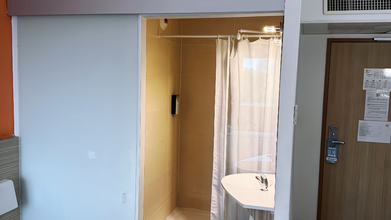 Photo of Bathroom in Istres