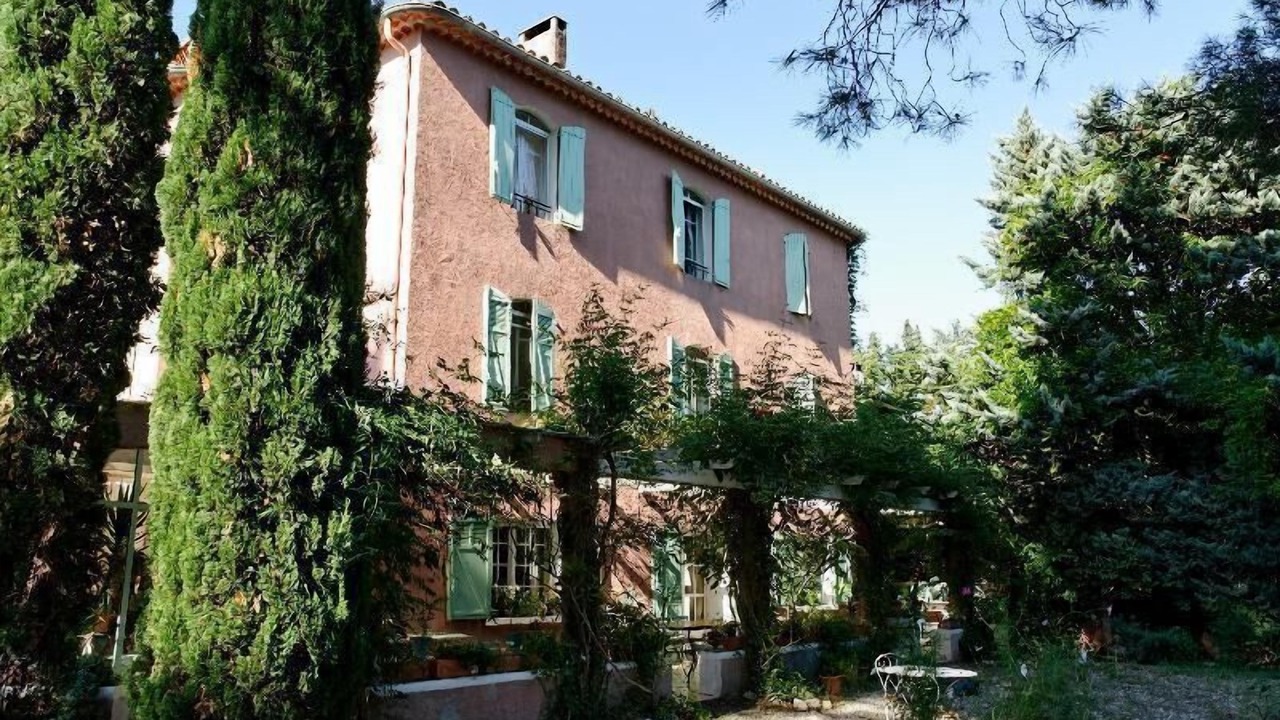 Photo of Outdoor in Orgon