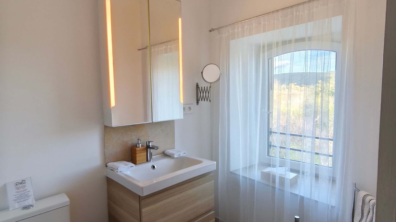 Photo of Bathroom in Saint-Hippolyte-de-Caton