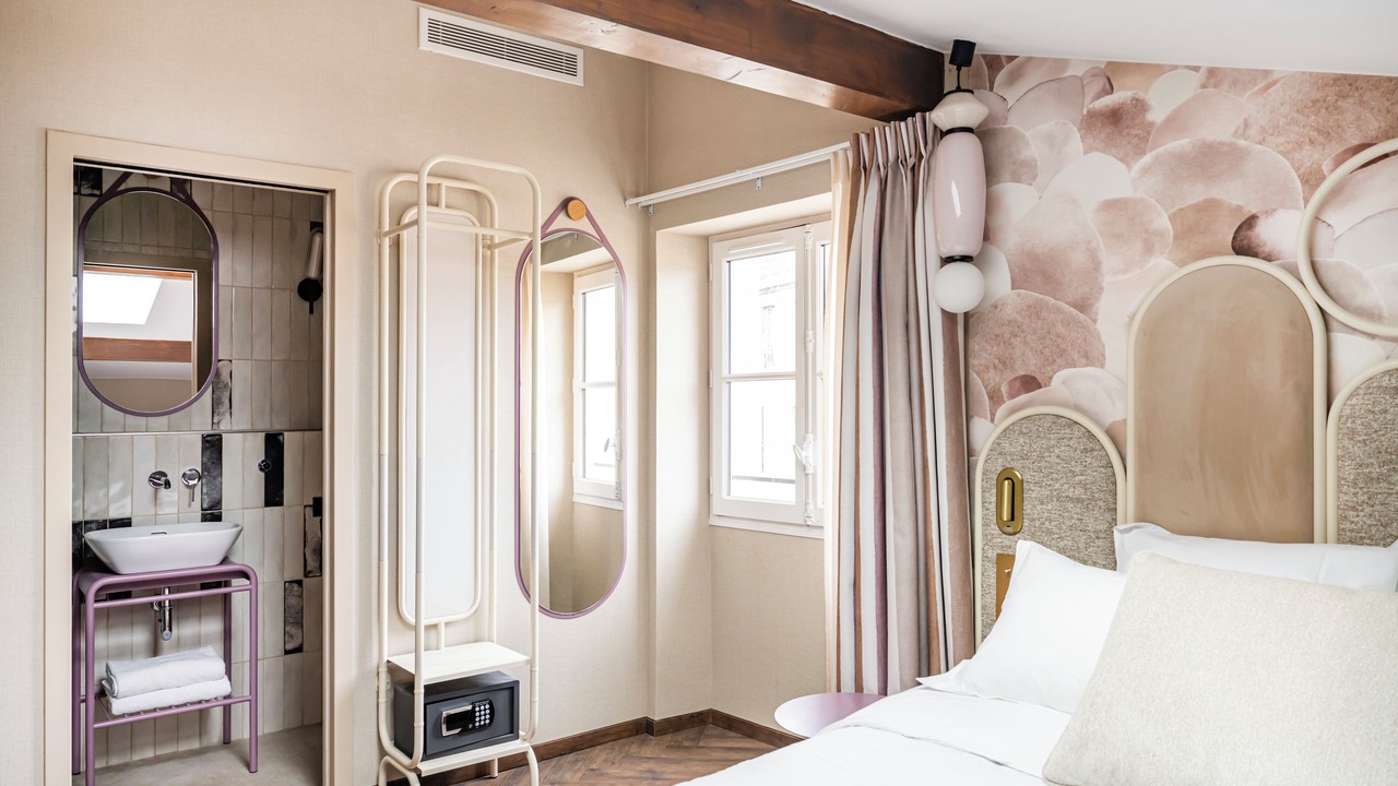 Photo of Bedroom in Palais de justice