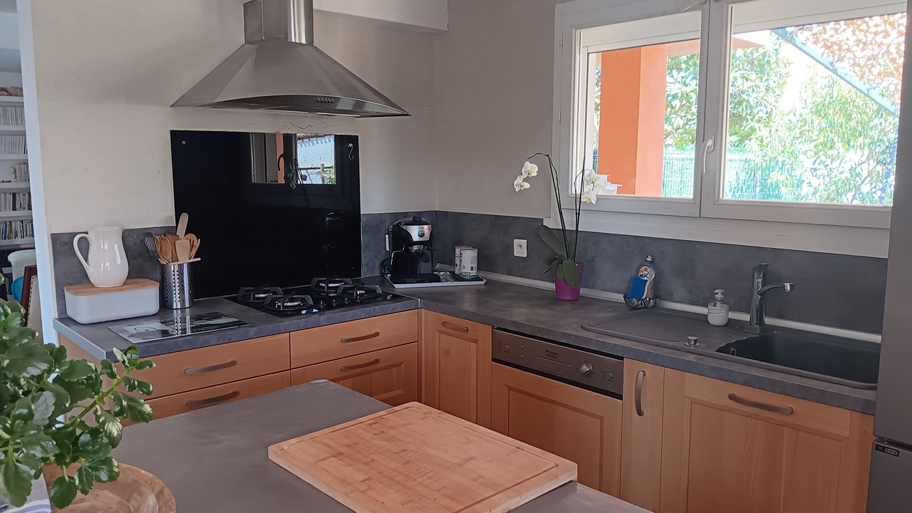 Photo of Kitchen in Pierrefeu-du-Var
