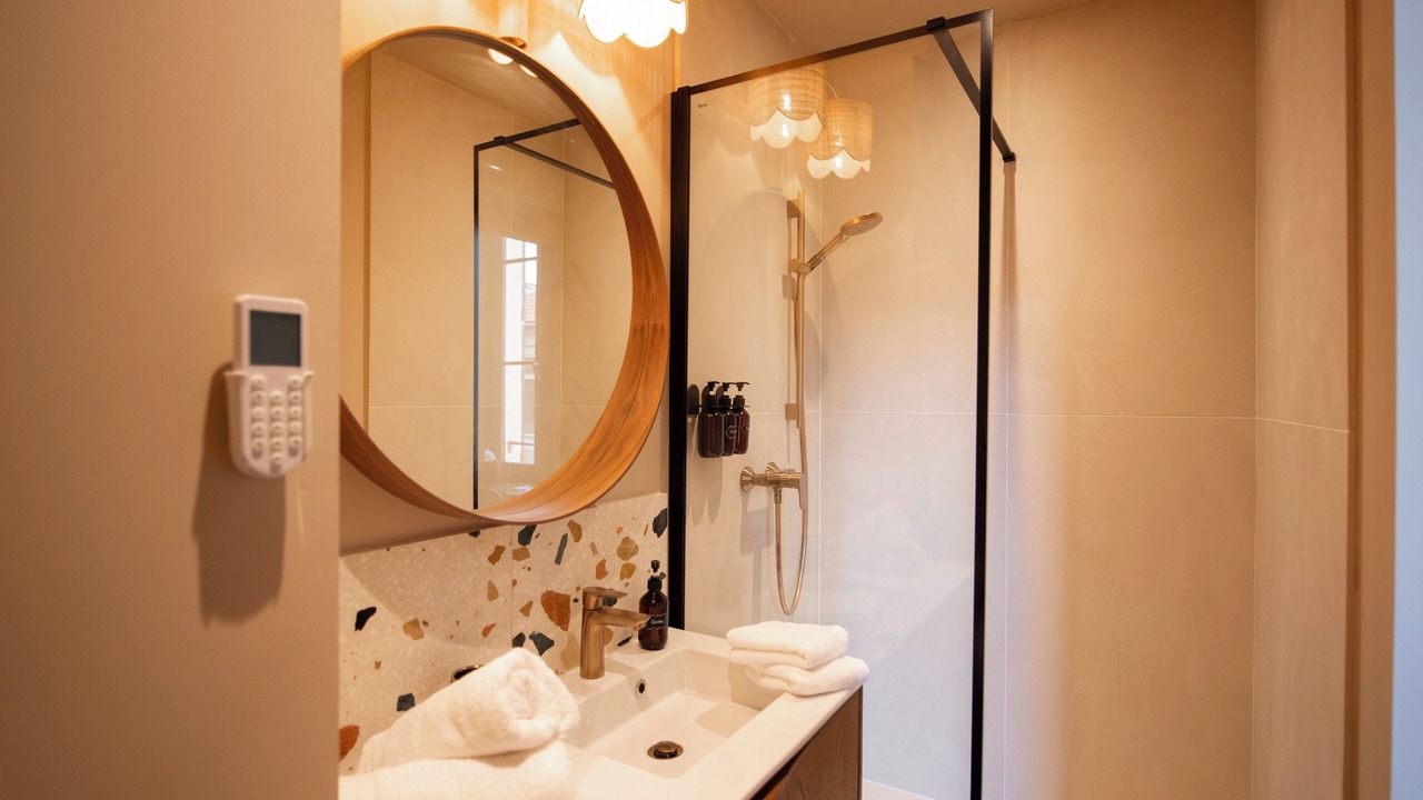 Photo of Bathroom in Salon-de-Provence