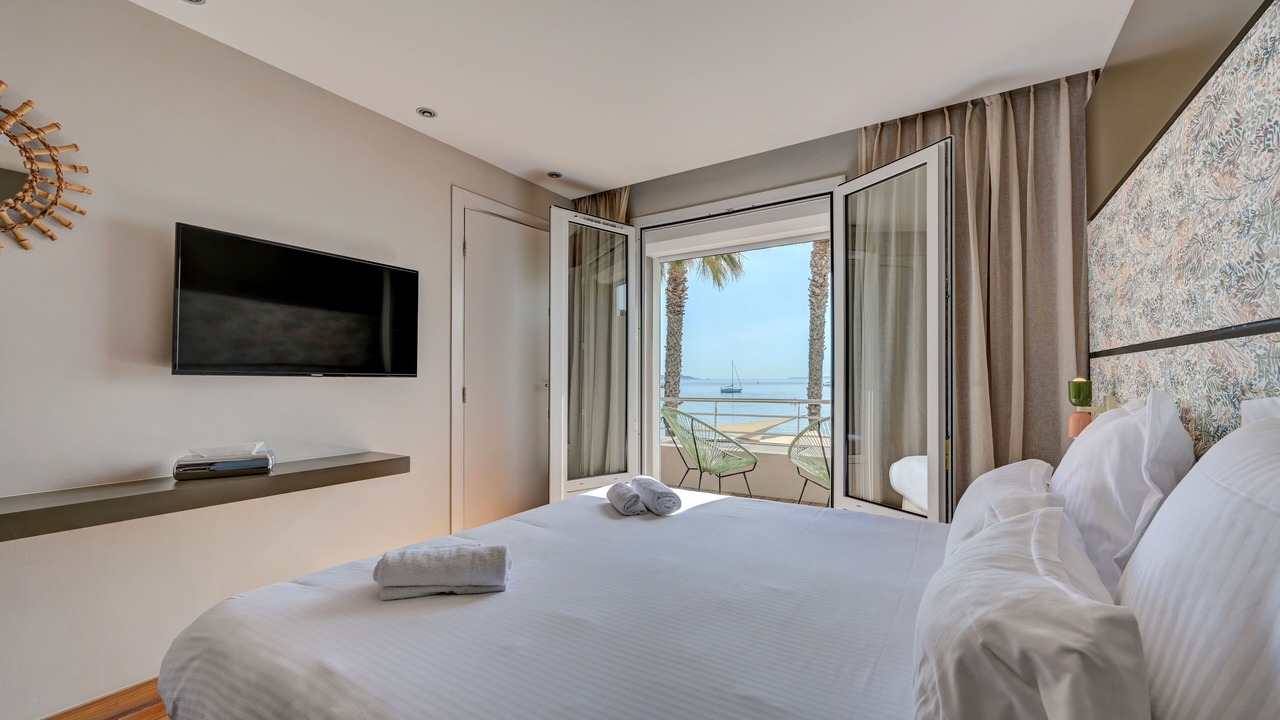 Photo of Bedroom in Hyeres