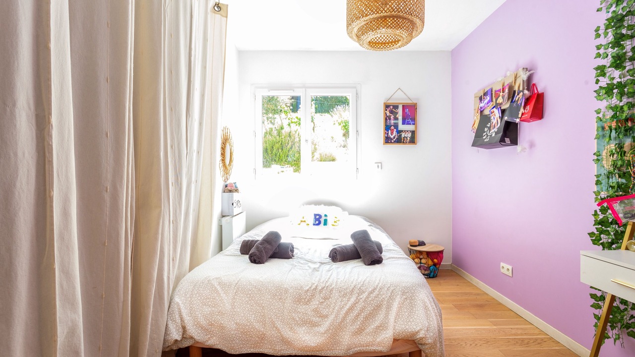 Photo of Bedroom in Eguilles