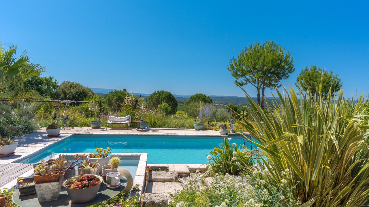 Photo of Outdoor in Cabrieres-dʼAigues