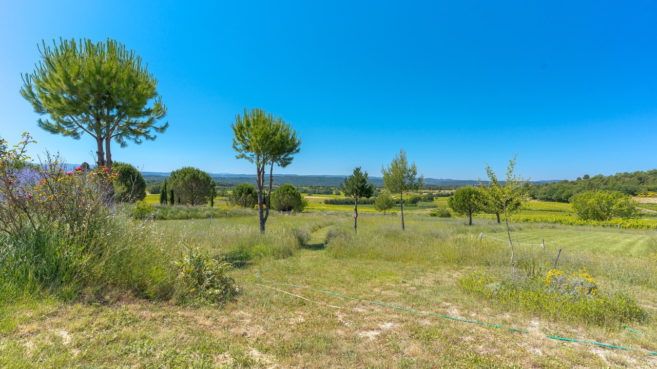 Photo of Others in Cabrieres-dʼAigues