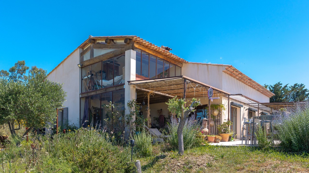 Photo of Outdoor in Cabrieres-dʼAigues
