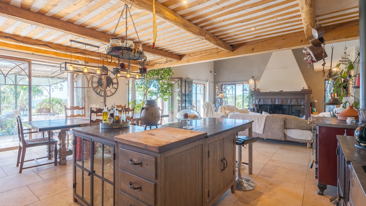 Photo of Kitchen in Cabrieres-dʼAigues