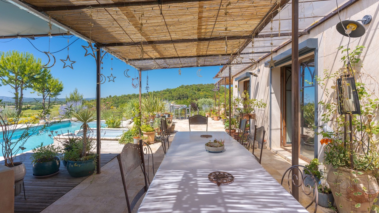 Photo of Outdoor in Cabrieres-dʼAigues