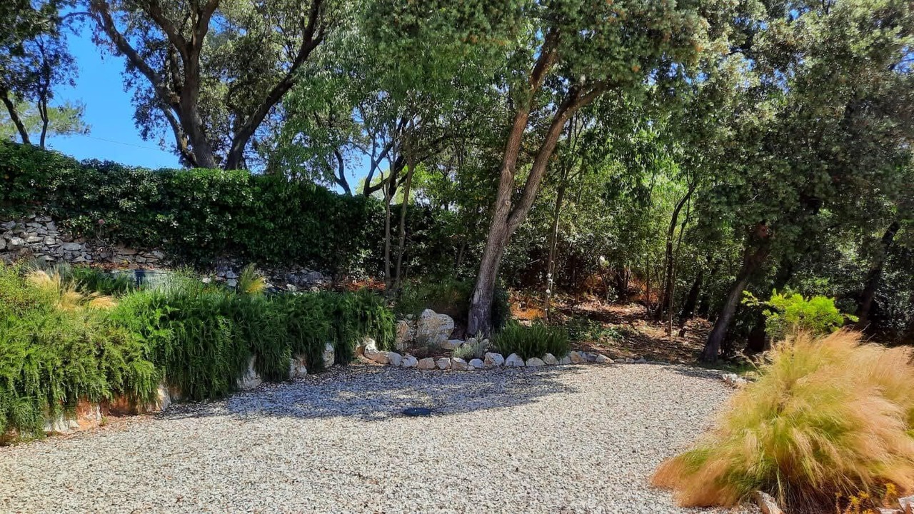 Photo of Outdoor in Caremeau