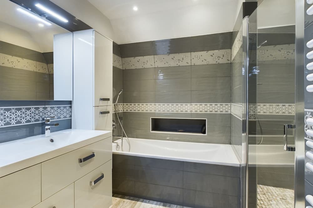 Photo of Bathroom in Maussane-les-Alpilles