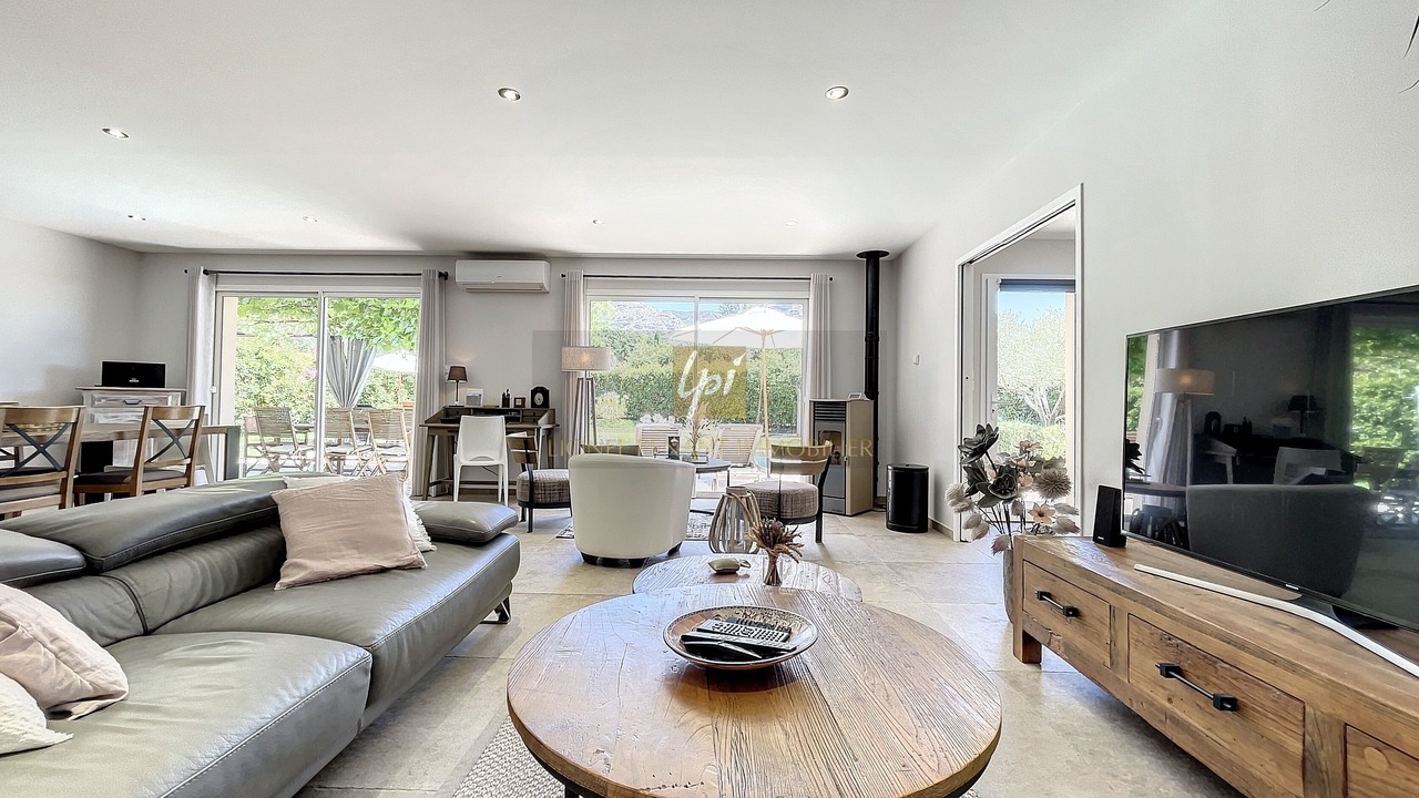 Photo of Livingroom in Taillades