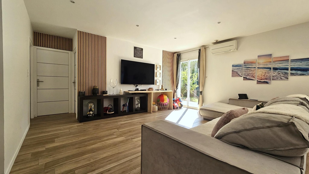 Photo of Livingroom in La Crau