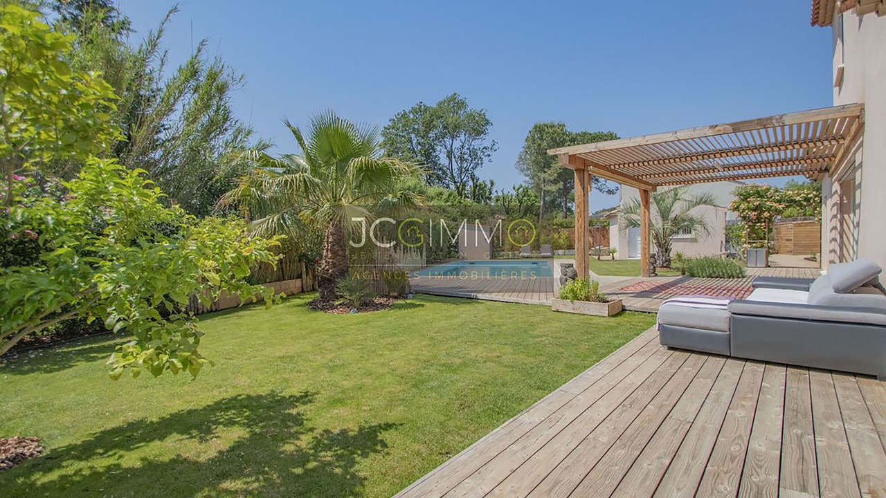 Photo of Outdoor in La Crau
