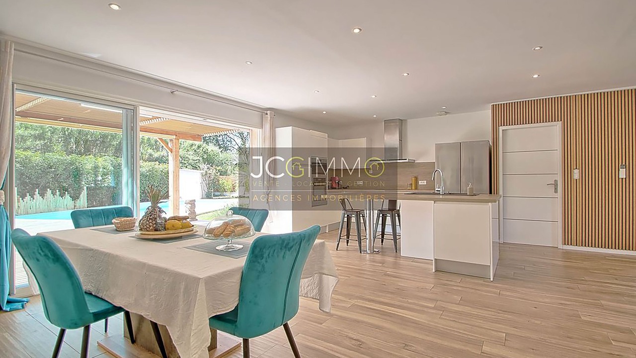 Photo of Kitchen in La Crau