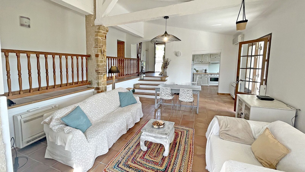 Photo of Livingroom in Sillans-la Cascade