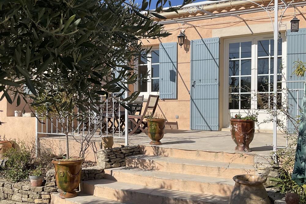 Photo of Outdoor in Cabrieres-dʼAigues