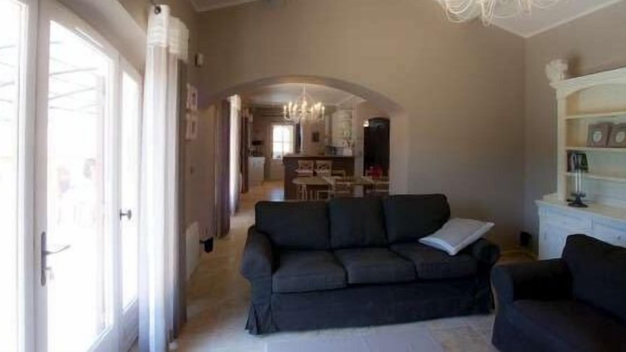 Photo of Livingroom in Apt