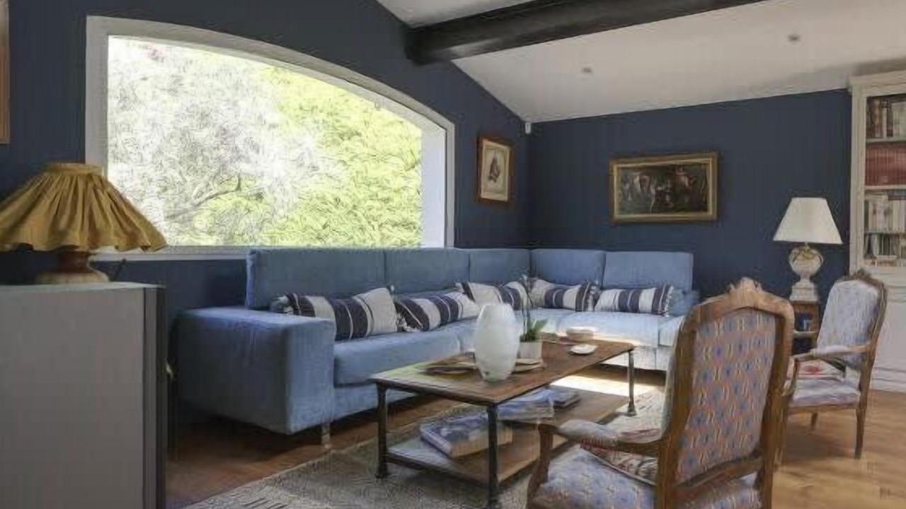Photo of Livingroom in Mouries