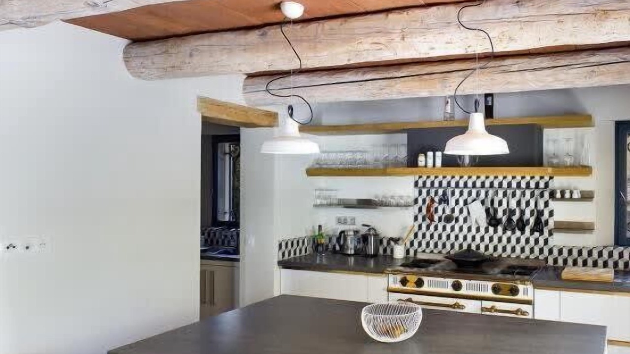 Photo of Kitchen in Maussane