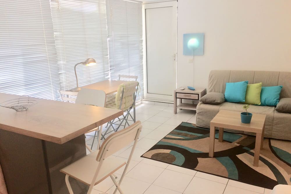 Photo of Livingroom in Roucas-Blanc