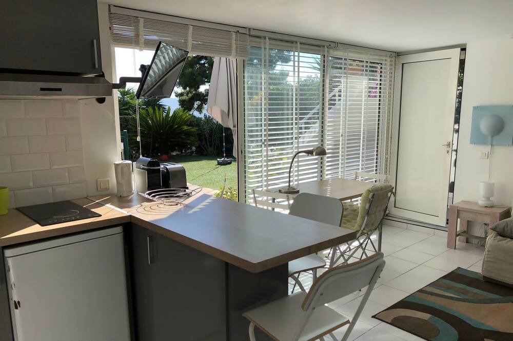 Photo of Kitchen in Roucas-Blanc