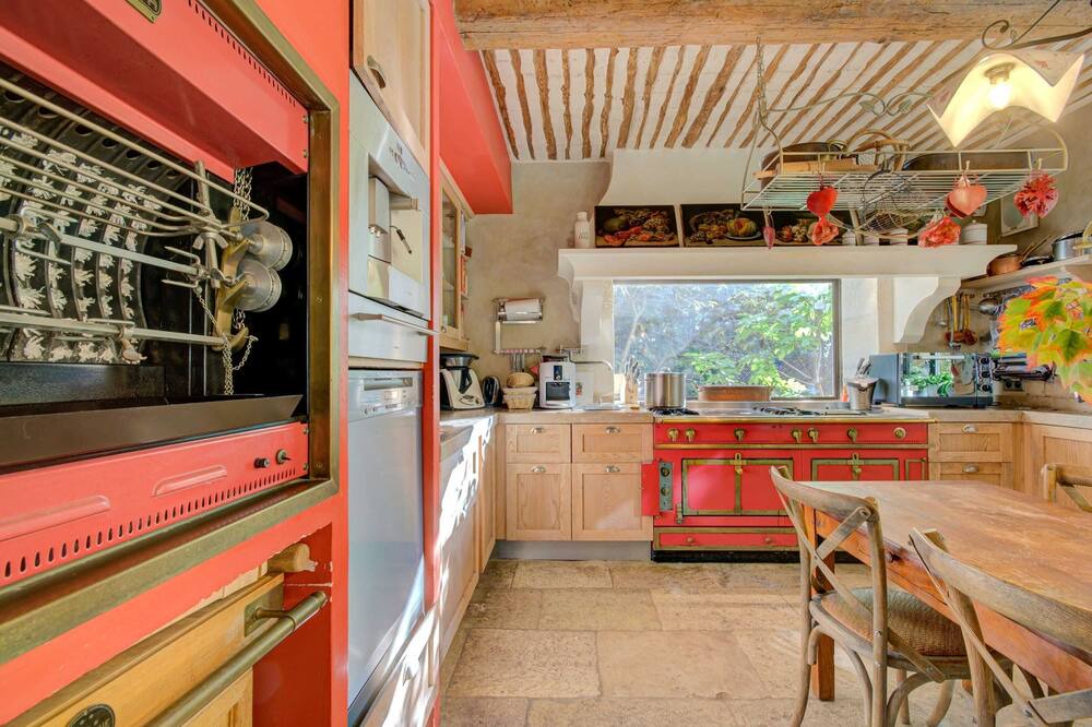 Photo of Kitchen in Lambesc