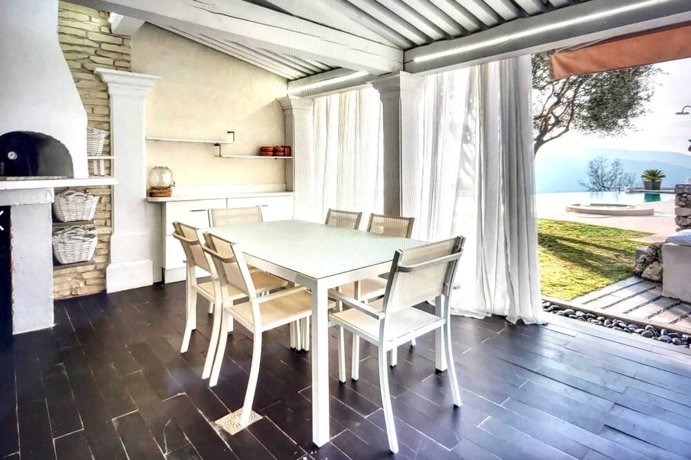 Photo of Livingroom in Aspremont