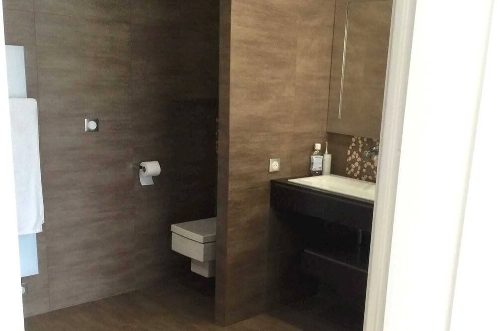 Photo of Bathroom in Aspremont