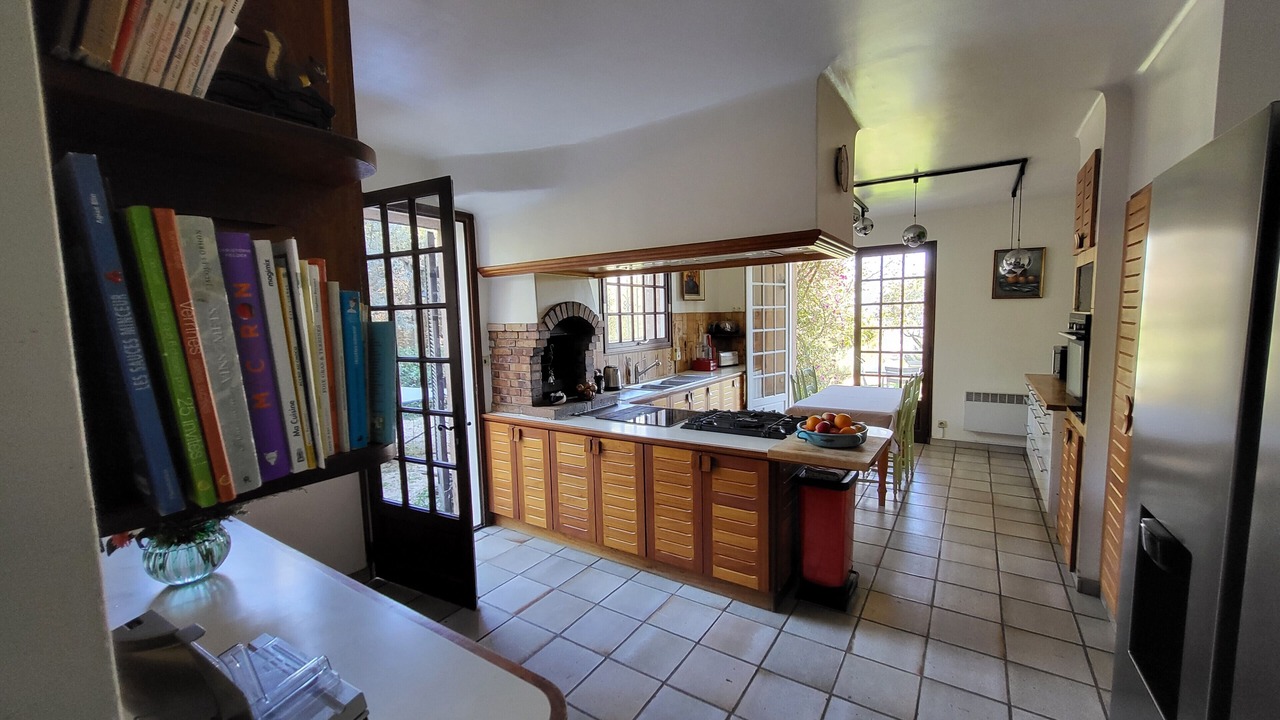 Photo of Kitchen in La Valette-du-Var