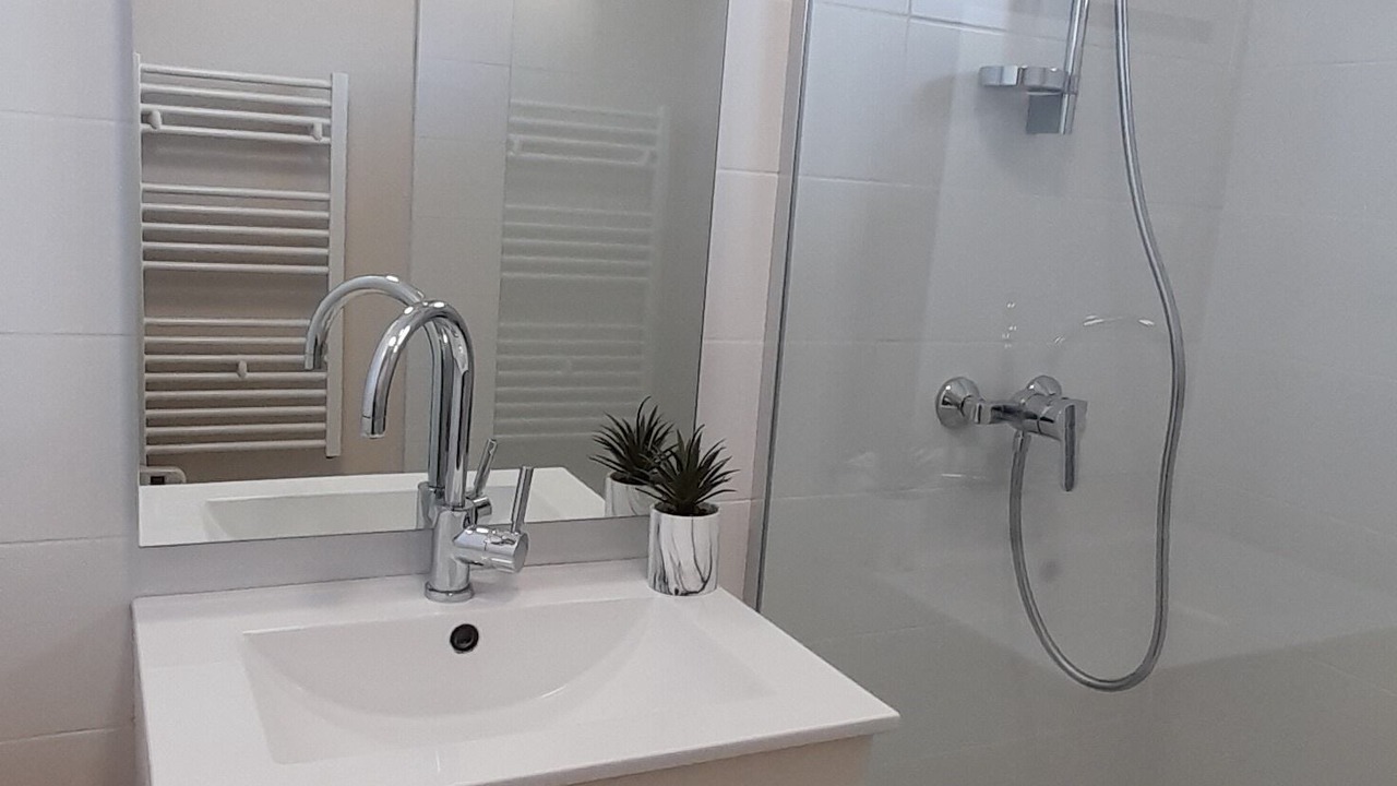 Photo of Bathroom in Saint-Genies-de-Fontedit