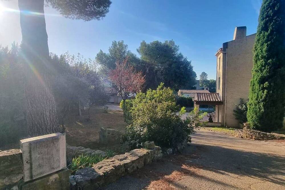 Photo of Outdoor in Salon-de-Provence