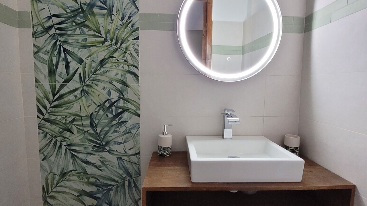 Photo of Bathroom in Peyruis