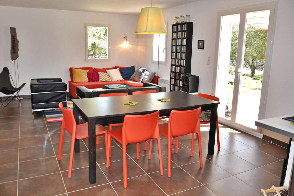 Photo of Bedroom in Bonnieux