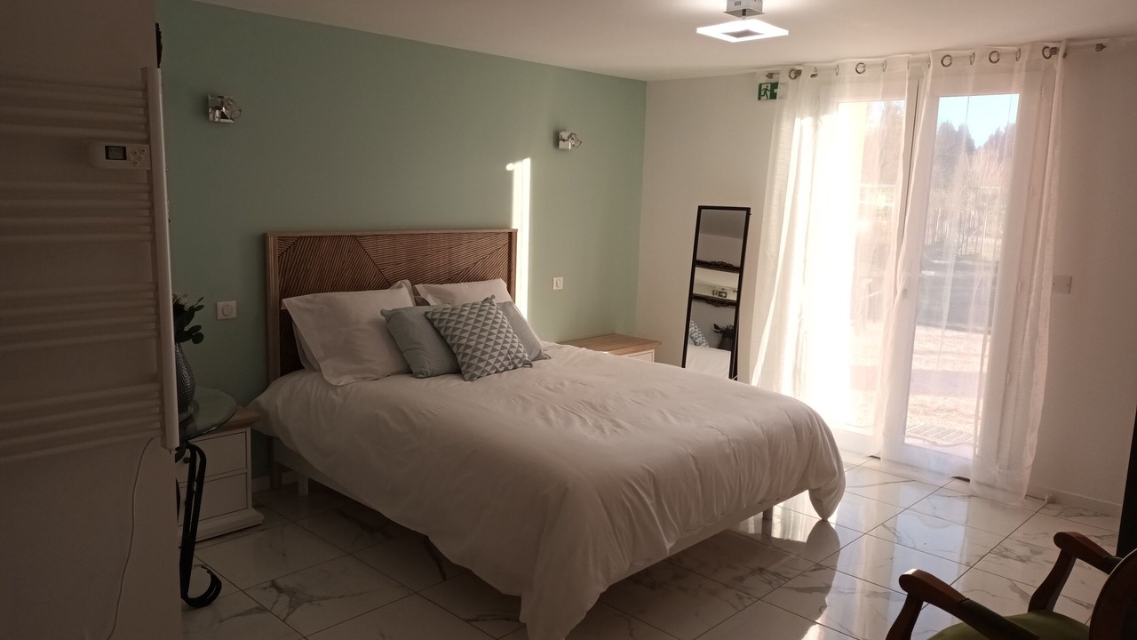 Photo of Bedroom in Salon-de-Provence