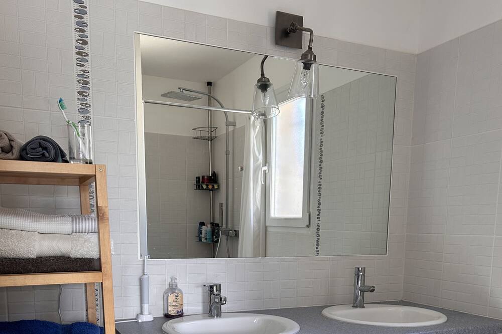 Photo of Bathroom in Moulezan