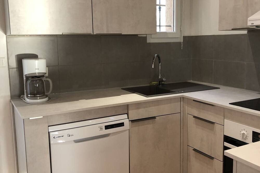 Photo of Kitchen in Pierrefeu-du-Var